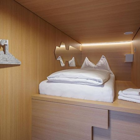 The Lab Capsule Hotell Thun Eksteriør bilde